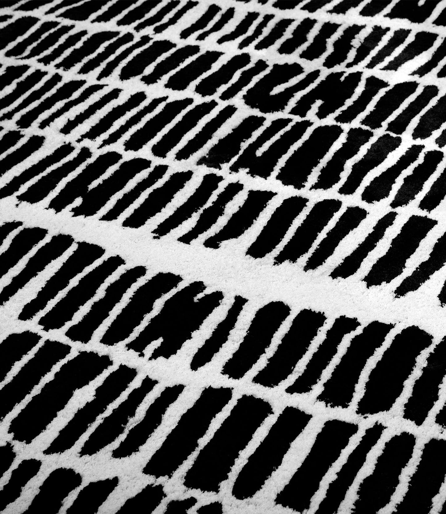 Hand Tufted Pure Silk Rug close view