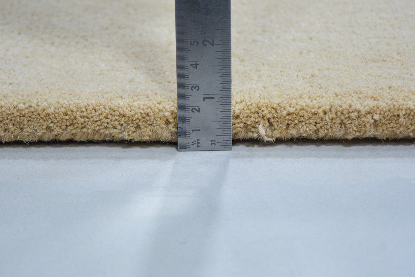 showing pile height of Fractal hand-tufted area rug