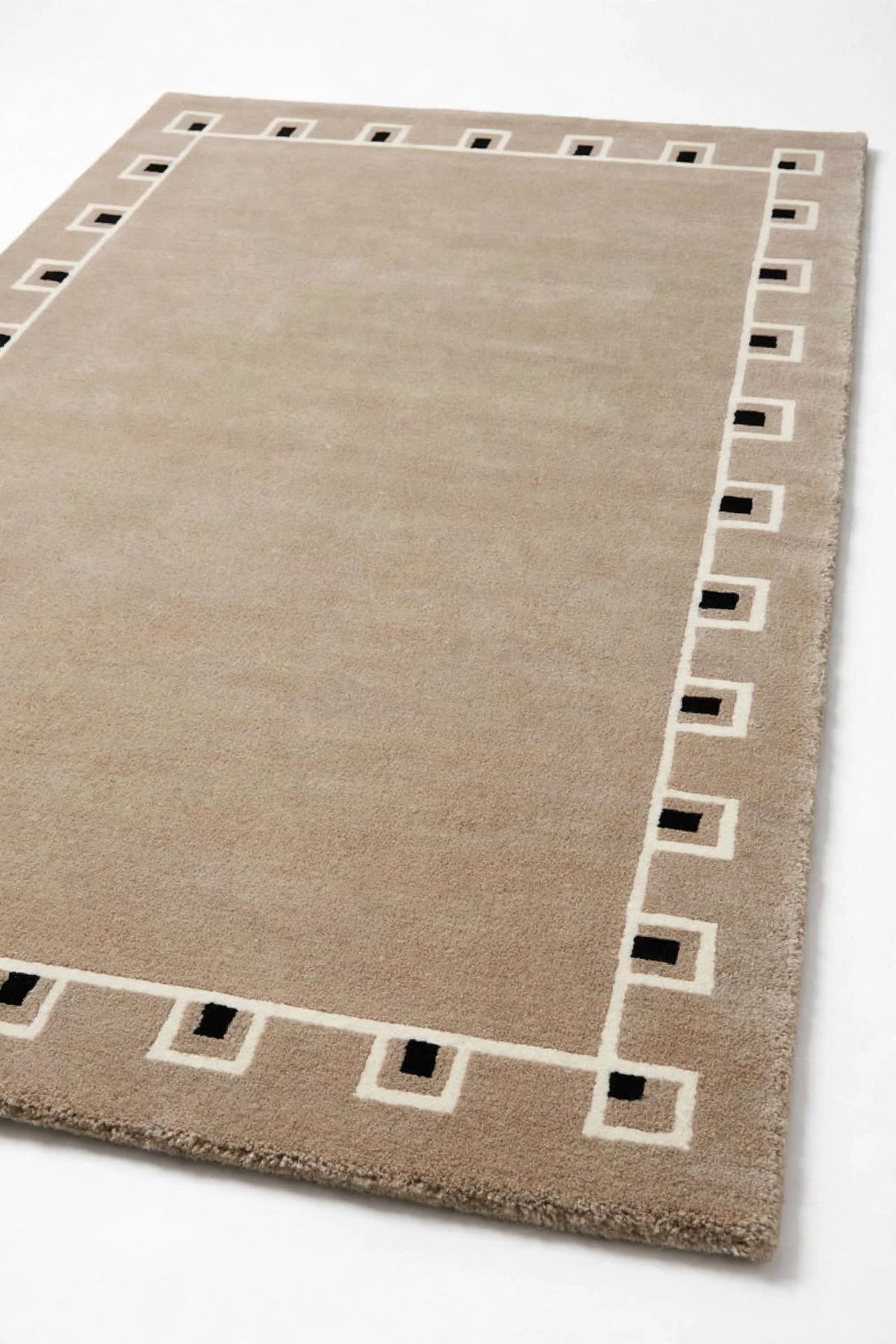 Luma Hand Tufted Indian Wool Rug