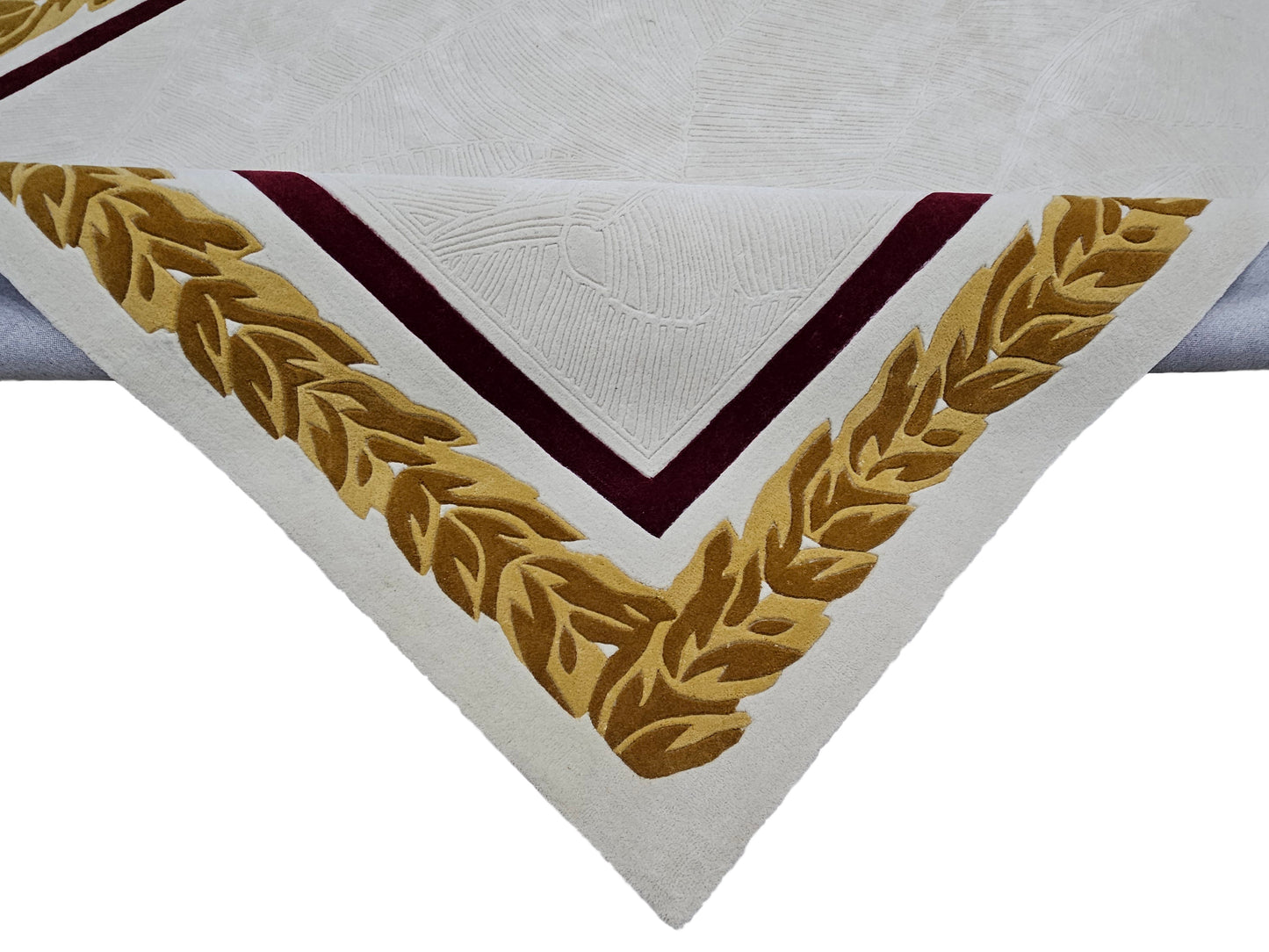 Neppa textured border wool & silk rug