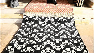 Minimalist vs. Maximalist Rugs Style: Which One Matches Your Personality?