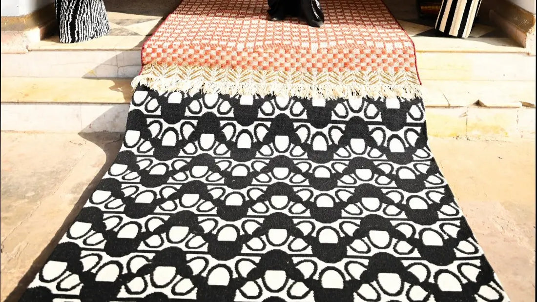 minimalist and maximalist rugs style