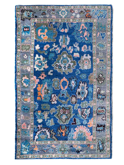 Pristo Traditional Hand Knotted Wool Rug