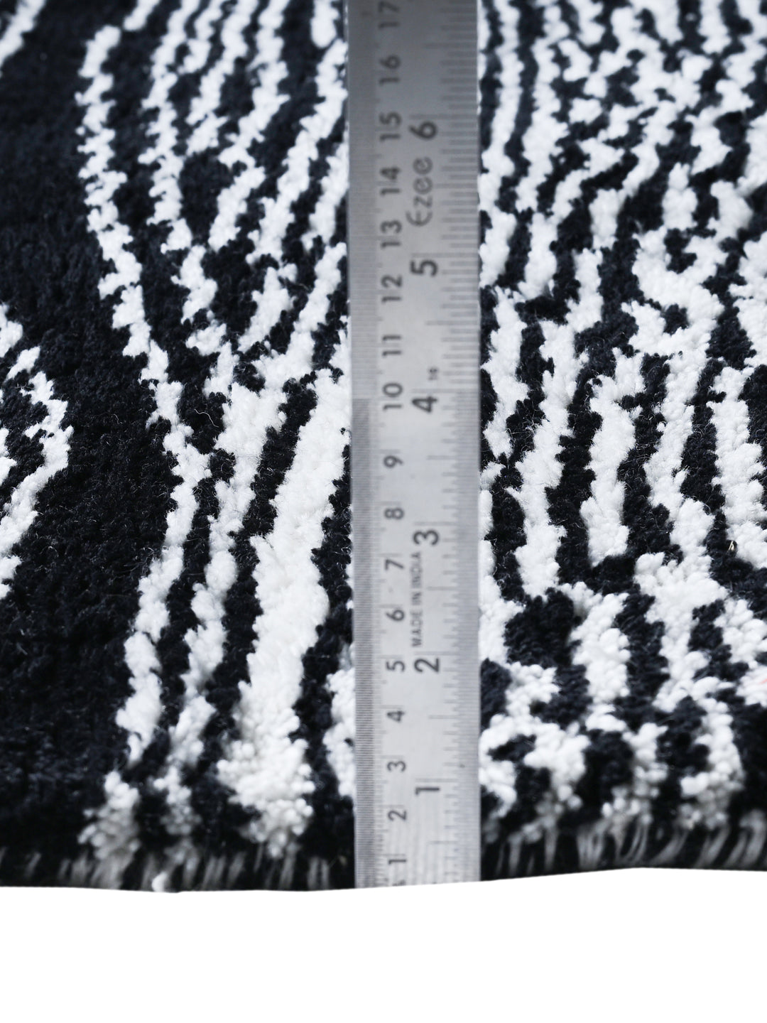 Wave Black Hand Knotted Wool Rug