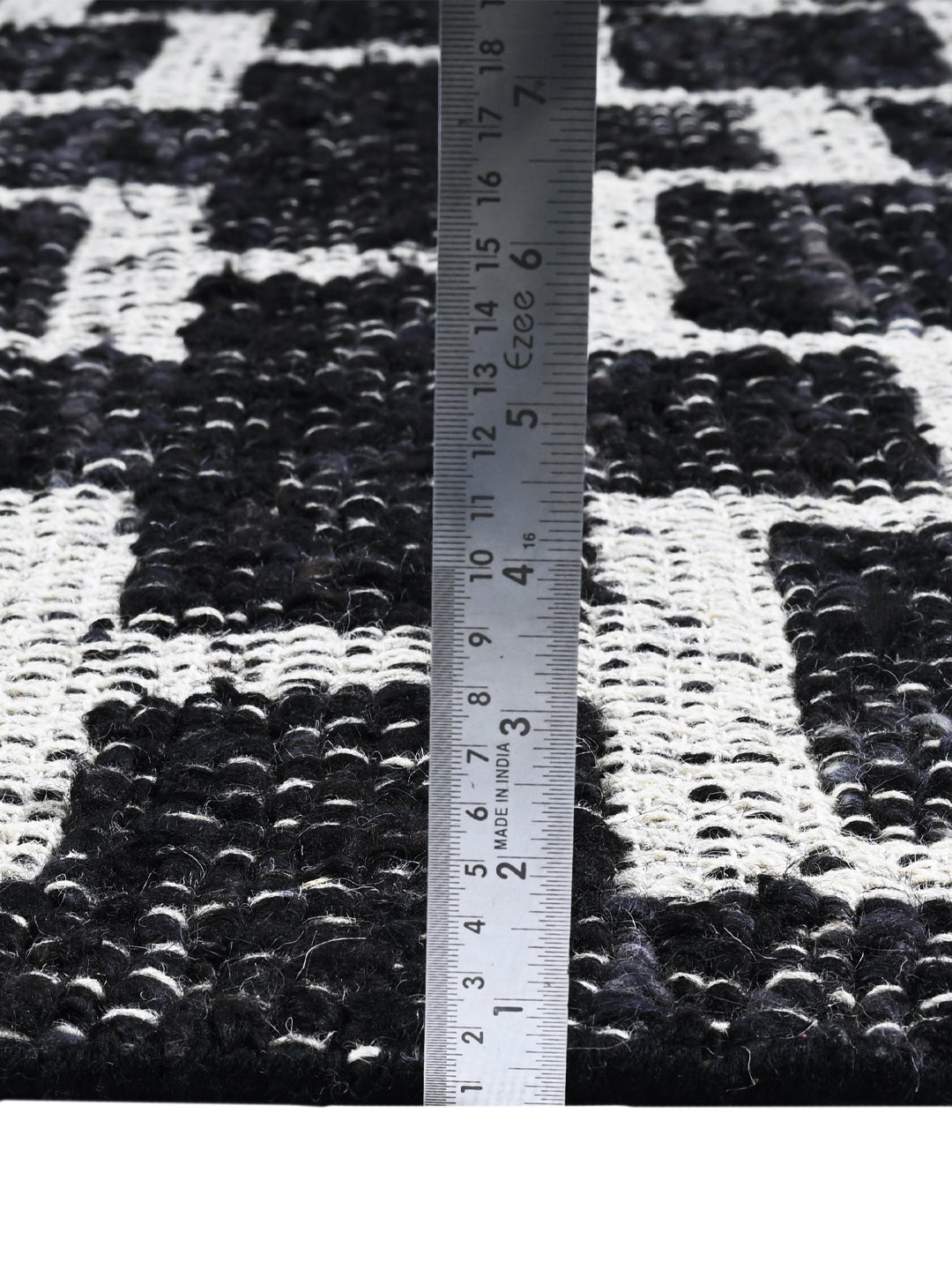 Huula Black Hand Woven Jute Rug