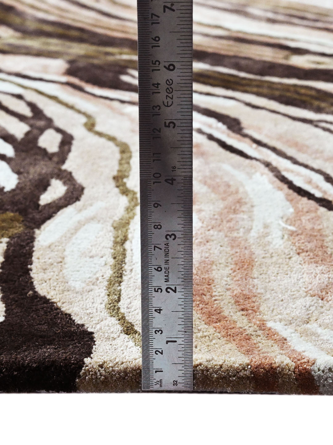 Brejsimo Flow Hand Tufted Silk Rug