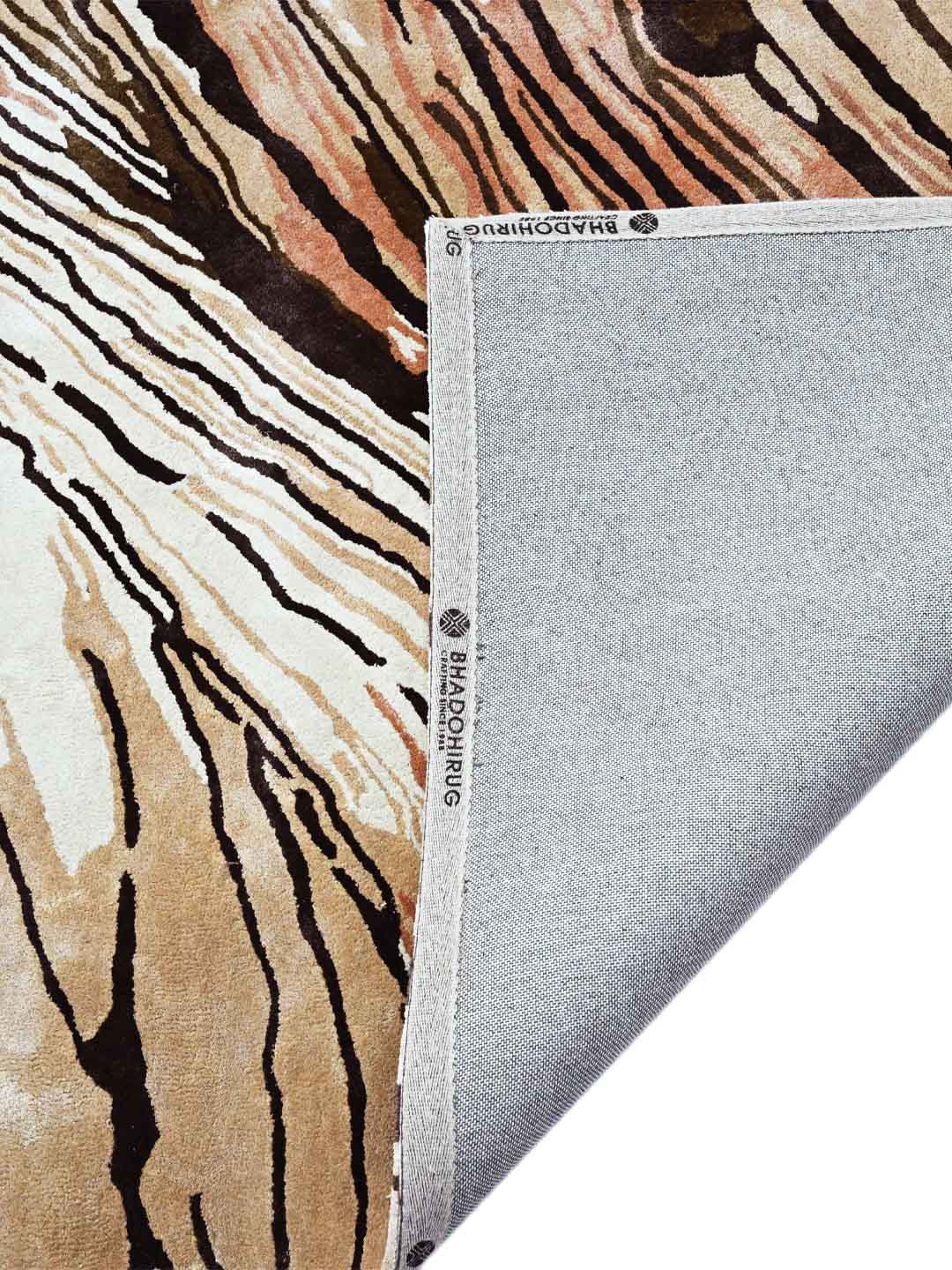 Brejsimo Flow Hand Tufted Silk Rug