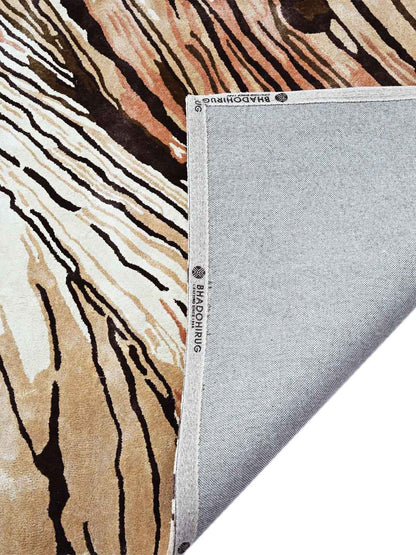 Brejsimo Flow Hand Tufted Silk Rug