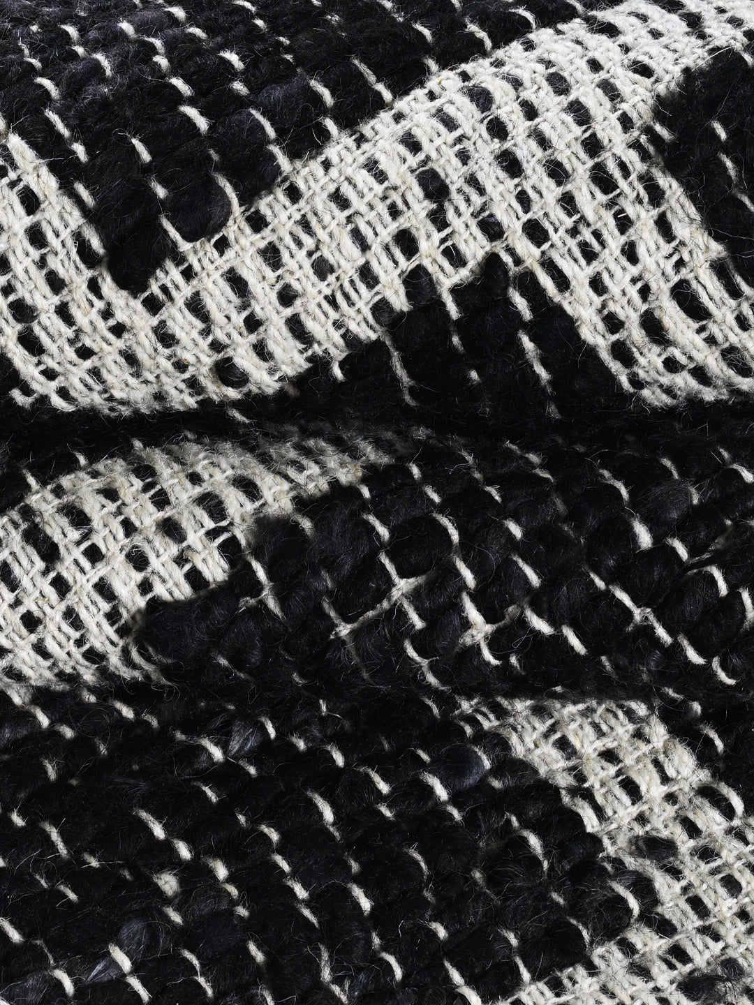 Huula Black Hand Woven Jute Rug