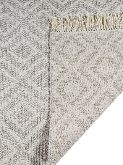 Neutral Hand Woven Jute Ruga