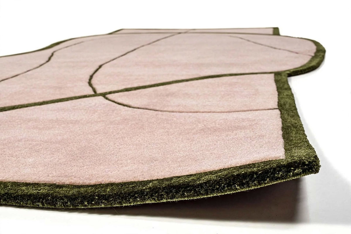 Treand Hand Tufted Indian Wool Shaped Rug