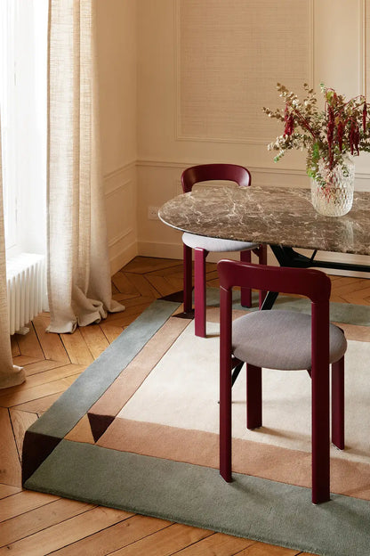 Dining room with a patterned rug