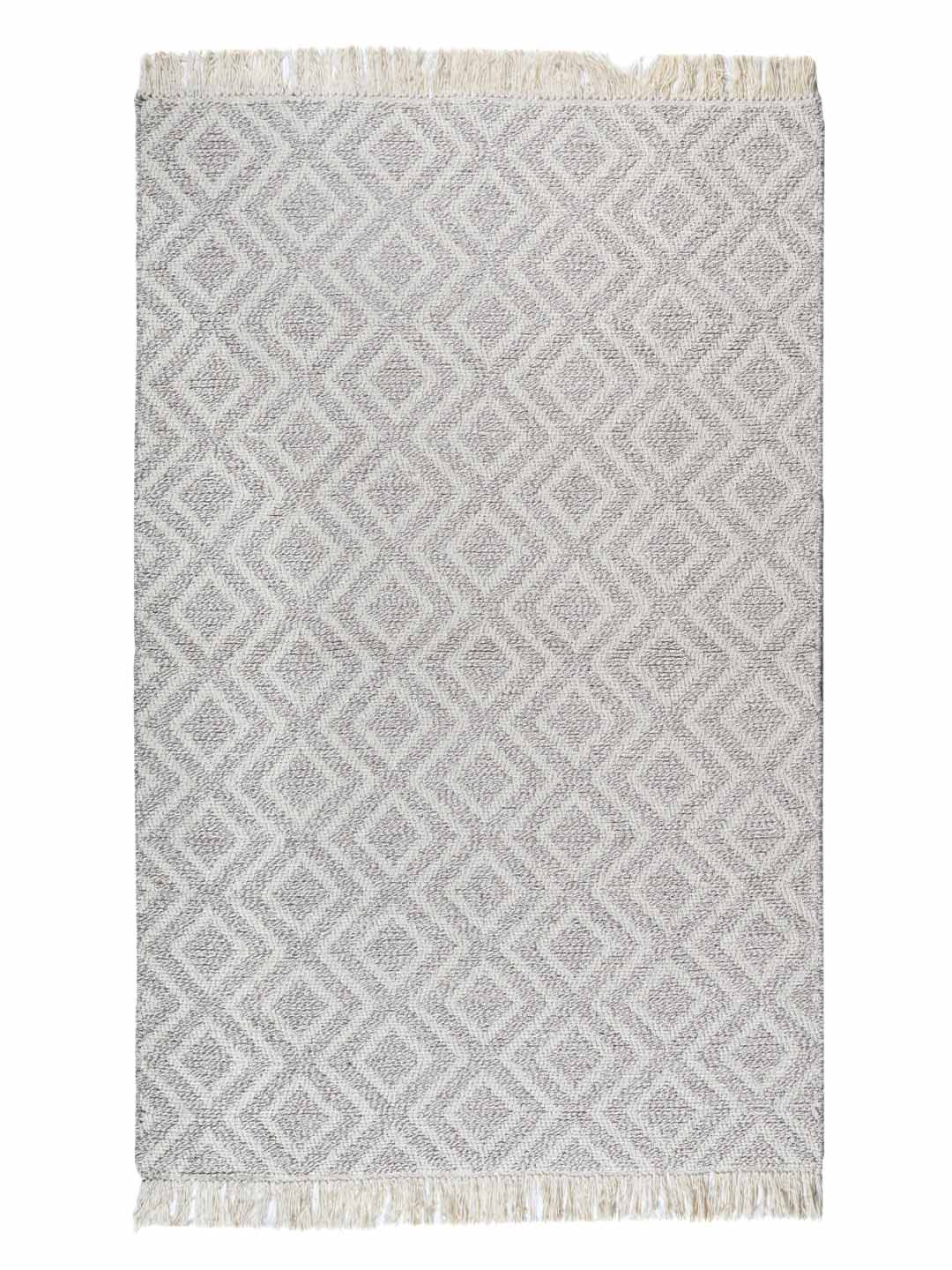 neutral hand woven jute rug with dimond pattern