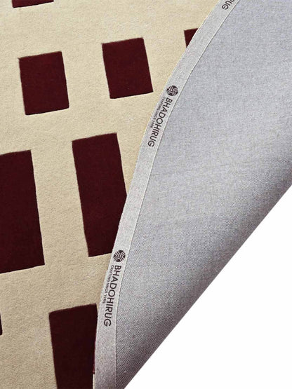 hand tufted wool rug back