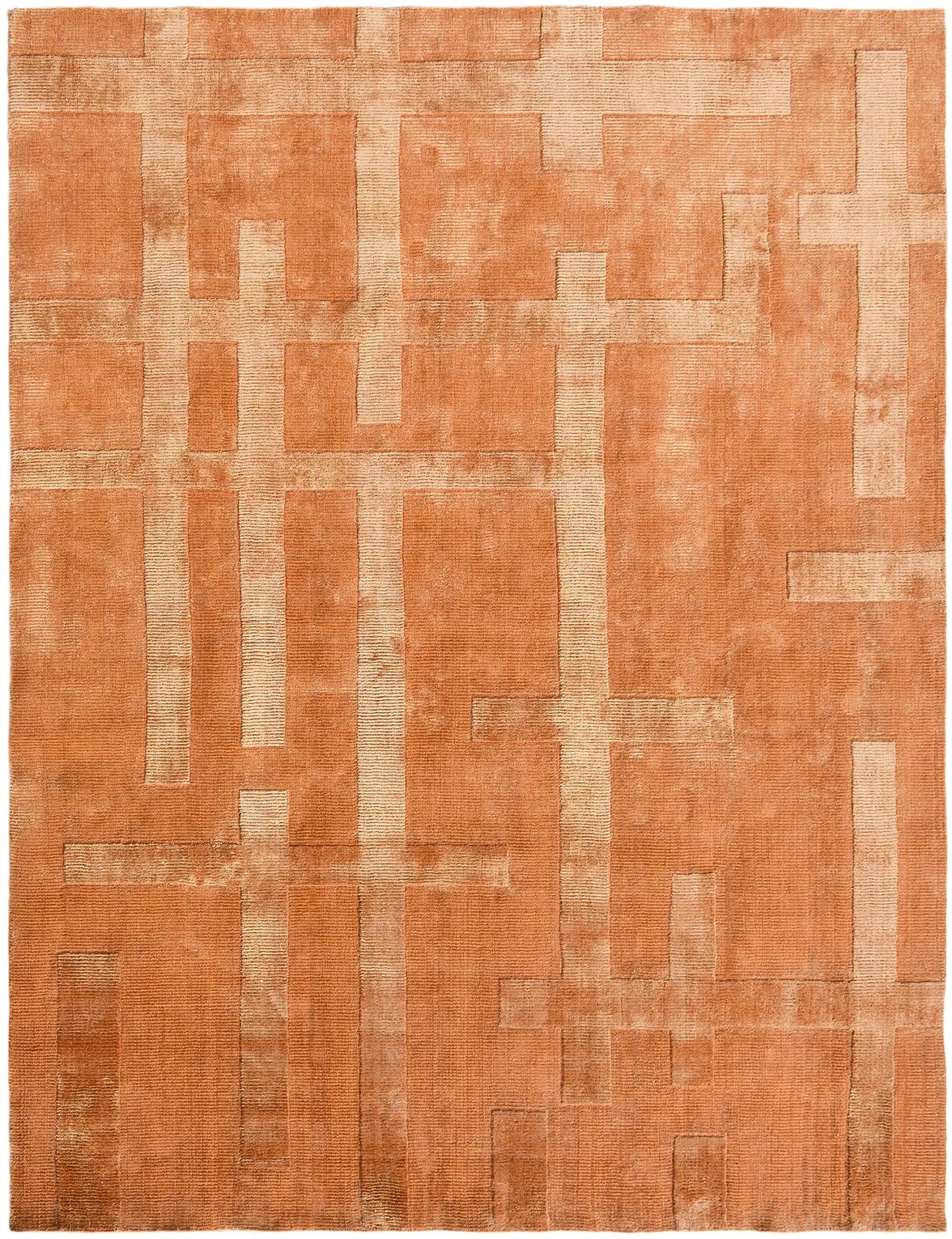 Patterned rug with geometric design